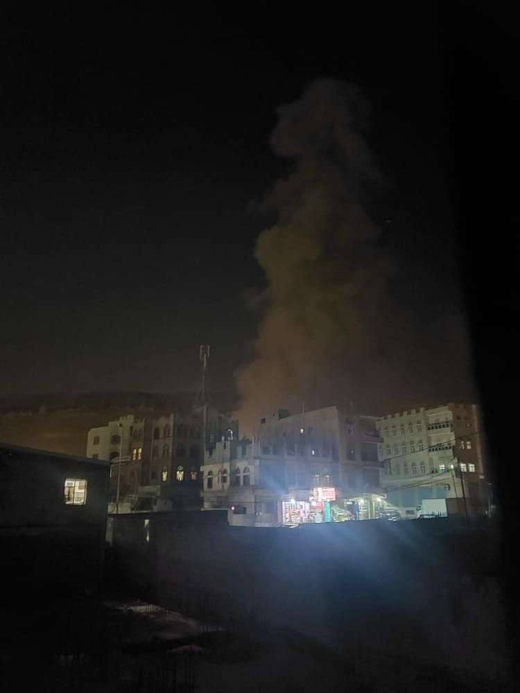 عاجل مصادر تضرر مستشفى كبير بصنعاء جراء قصف الطيران