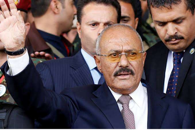 محامي الرئيس صالح يكشف عن دولة اوقفت عملية تحرير الحديدة