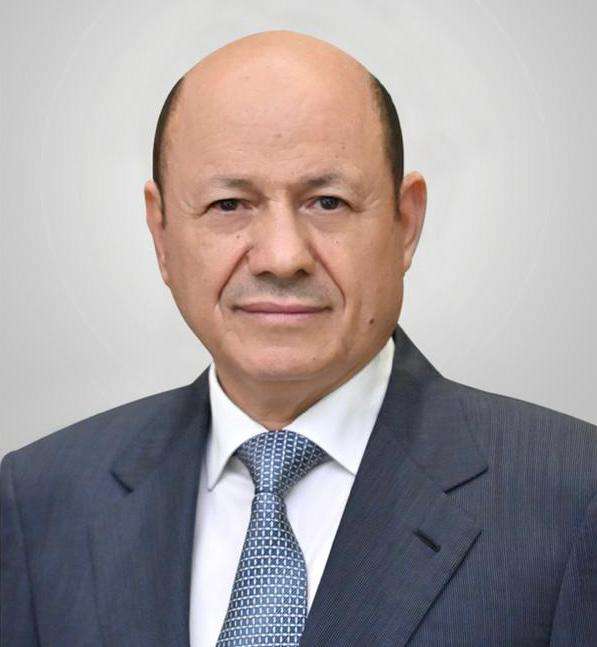 رئيس مجلس القيادة الرئاسي يعزي بوفاة البرلماني الشيخ عبد الغني العامري
