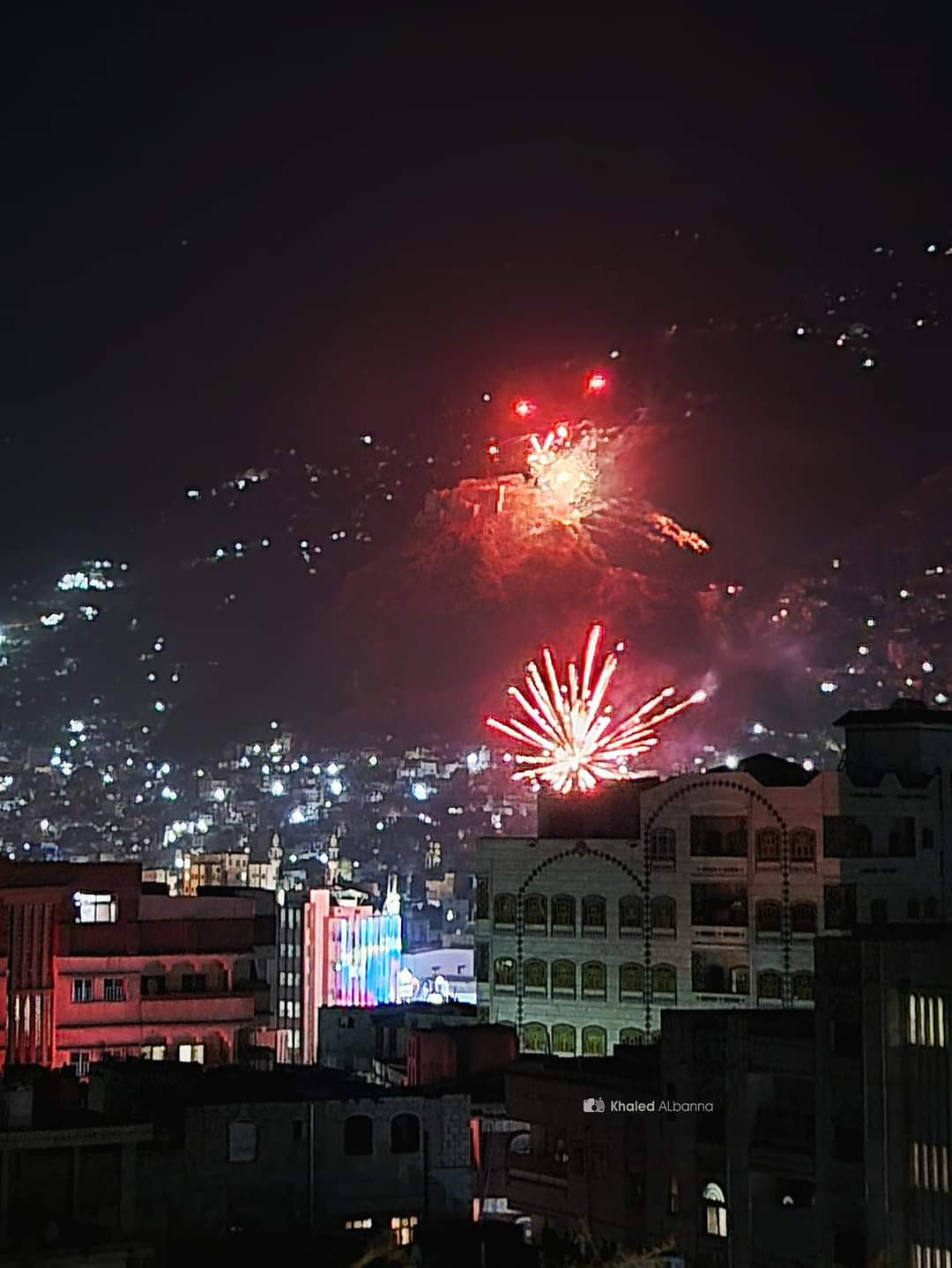 شاهد بالصور تعز تحتفي بذكرى ثورة فبراير 