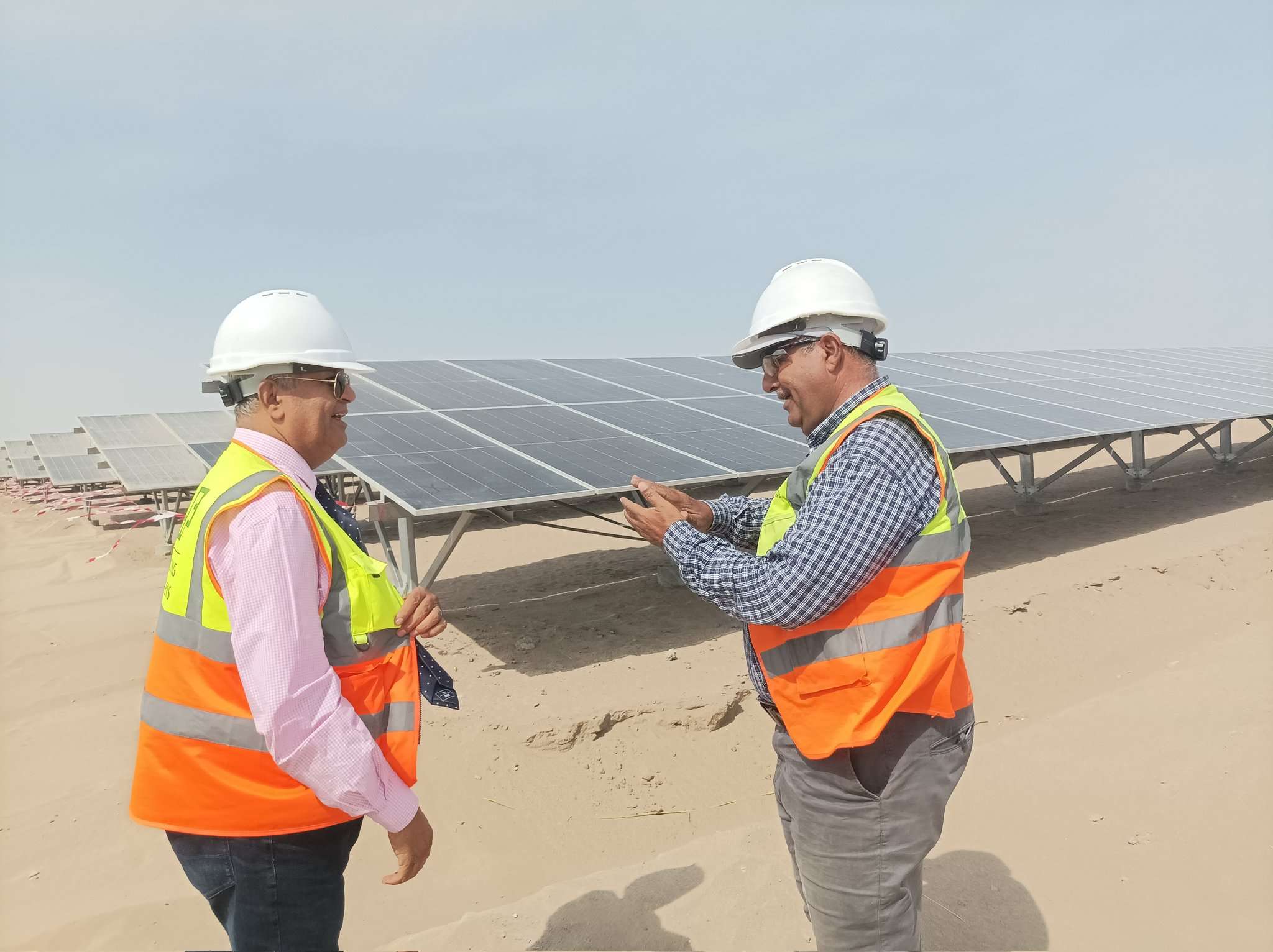 المجلس الانتقالي يكشف عن موعد بدء التوليد لمحطة الطاقة الشمسية المقدمة من الإمارات