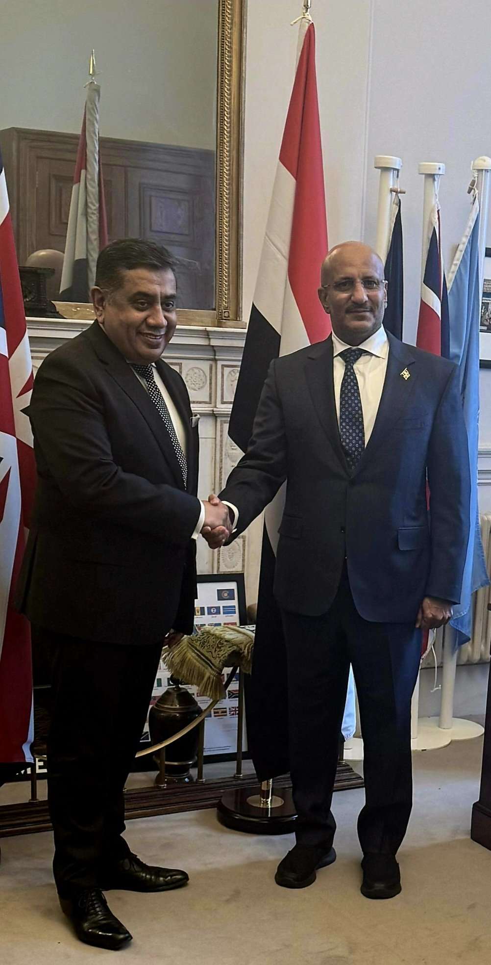تعليق جديد على زيارة العميد طارق صالح إلى لندن
