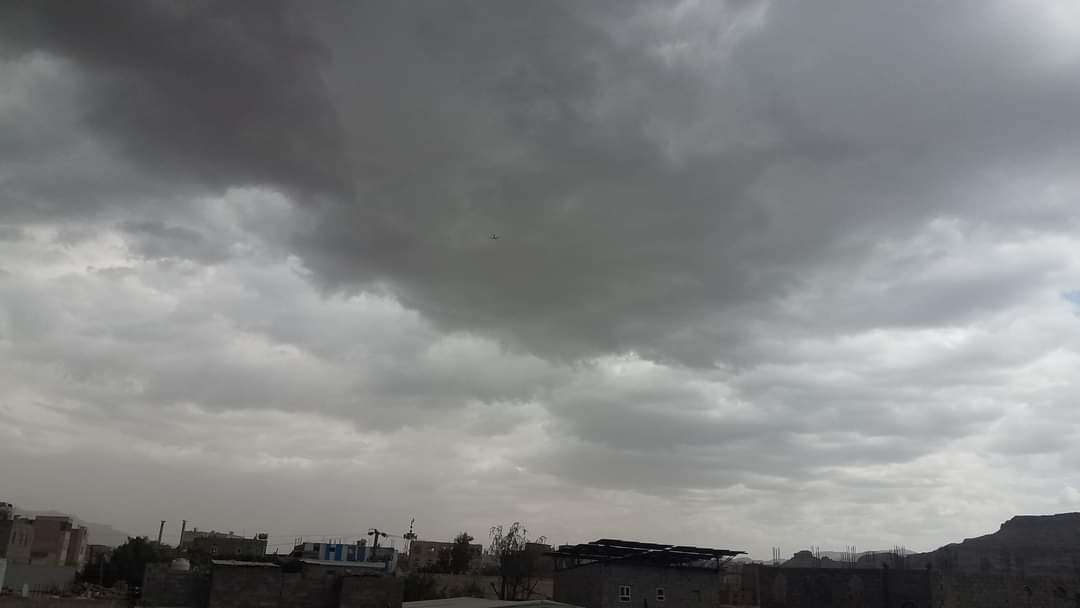 تعرف على درجات فرص هطول الأمطار اليوم السبت في اليمن