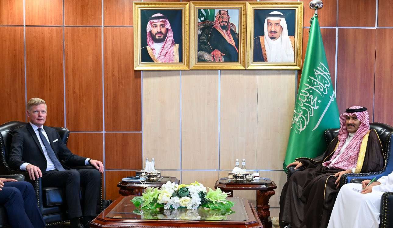 حديث جديد للسفير السعودي بشأن الأزمة اليمنية
