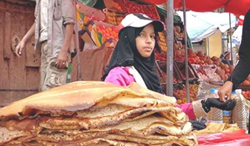 نساء اليمن يكافحن في شهر رمضان من خلال بيع هذا الأمر