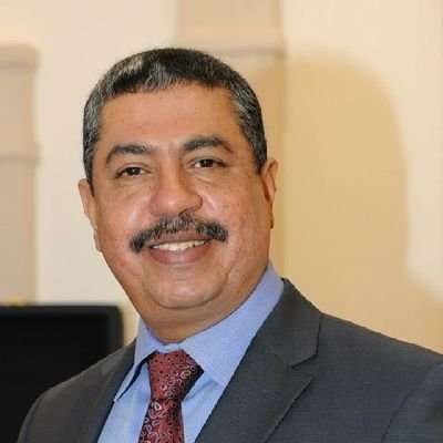 سفير اليمن في مصر يعلق على تعيين وزيرا جديدا للخارجية اليمنية