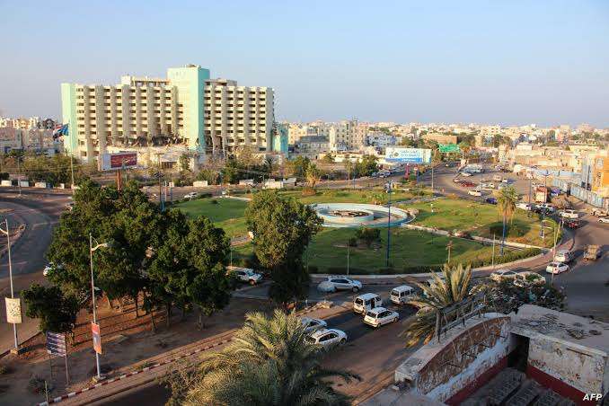 البنك المركزي في عدن يكشف حقيقة انتهاء الانقسام مع صنعاء