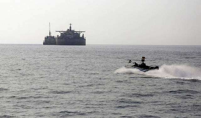 رصد سفينتين تابعتين للحرس الثوري الإيراني في هذه المنطقة