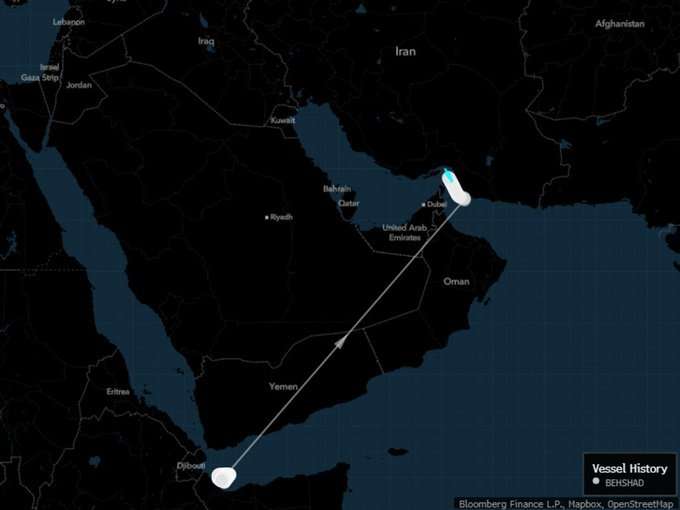 الكشف عن مغادرة سفينة إيرانية مرتبطة بالحو ثيين البحر الأحمر عقب هذا الأمر !