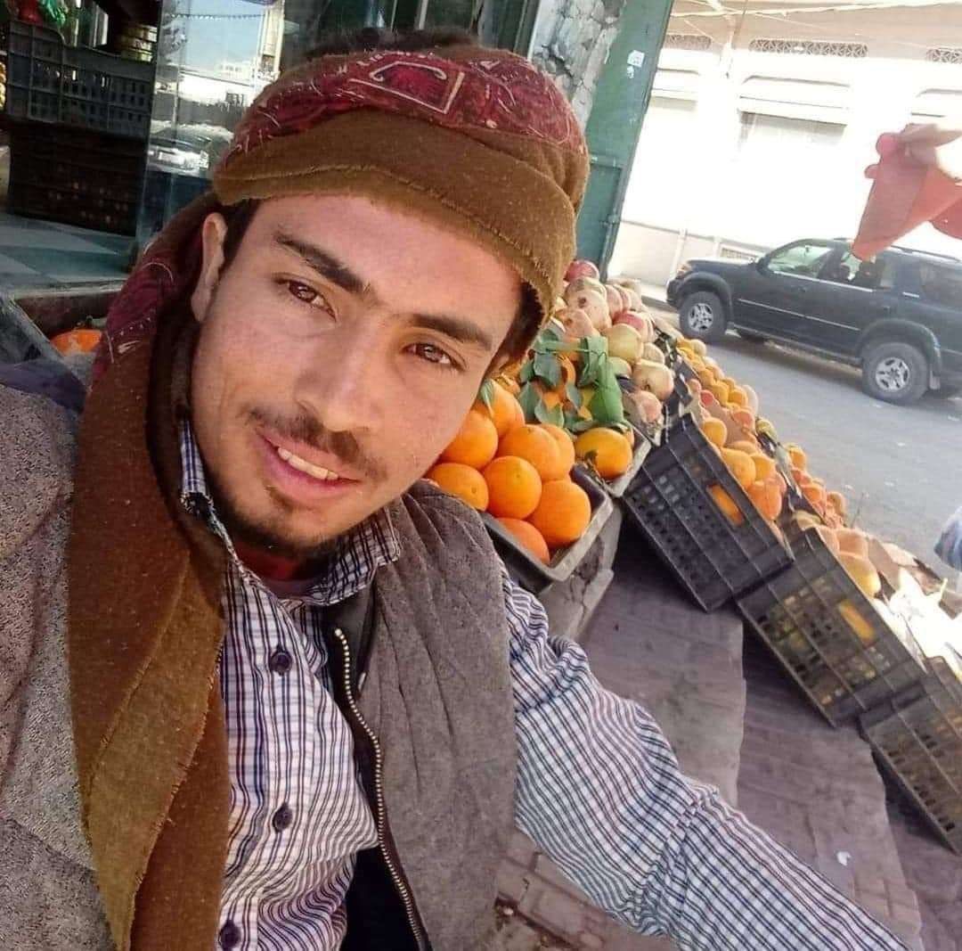 مقتل بائع فواكة تحت التعذيب بإحدى سجون صنعاء