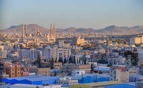 رئاسة جامعة صنعاء تتخذ قرارا يهدد مستقبل طلاب الطب