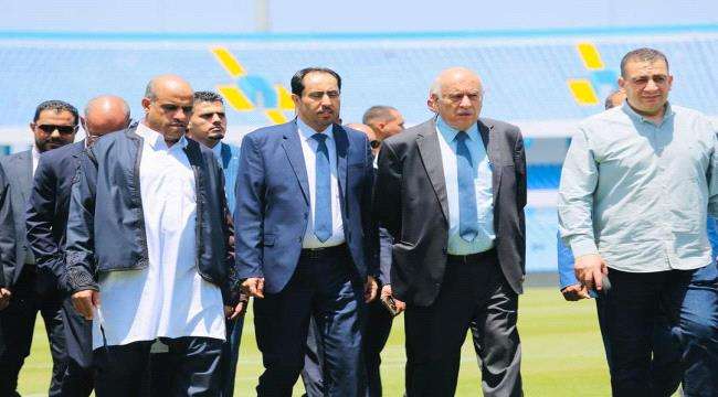 الوزير نايف البكري يزور ملعب طرابلس الدولي ومسجد الناقة القديم بالعاصمة