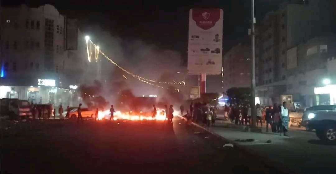 احتجاجات العاصمة عدن تتسب بانقسامات وخلافات كبيرة بين قيادة الانتقالي