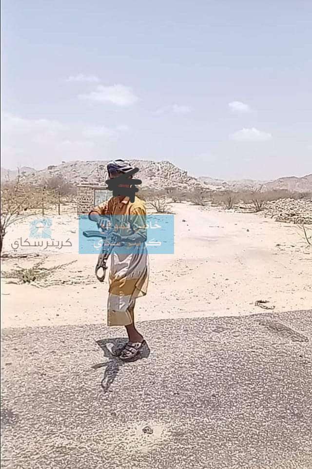 مسلح في ابين يتقطع لمسافرين من يافع