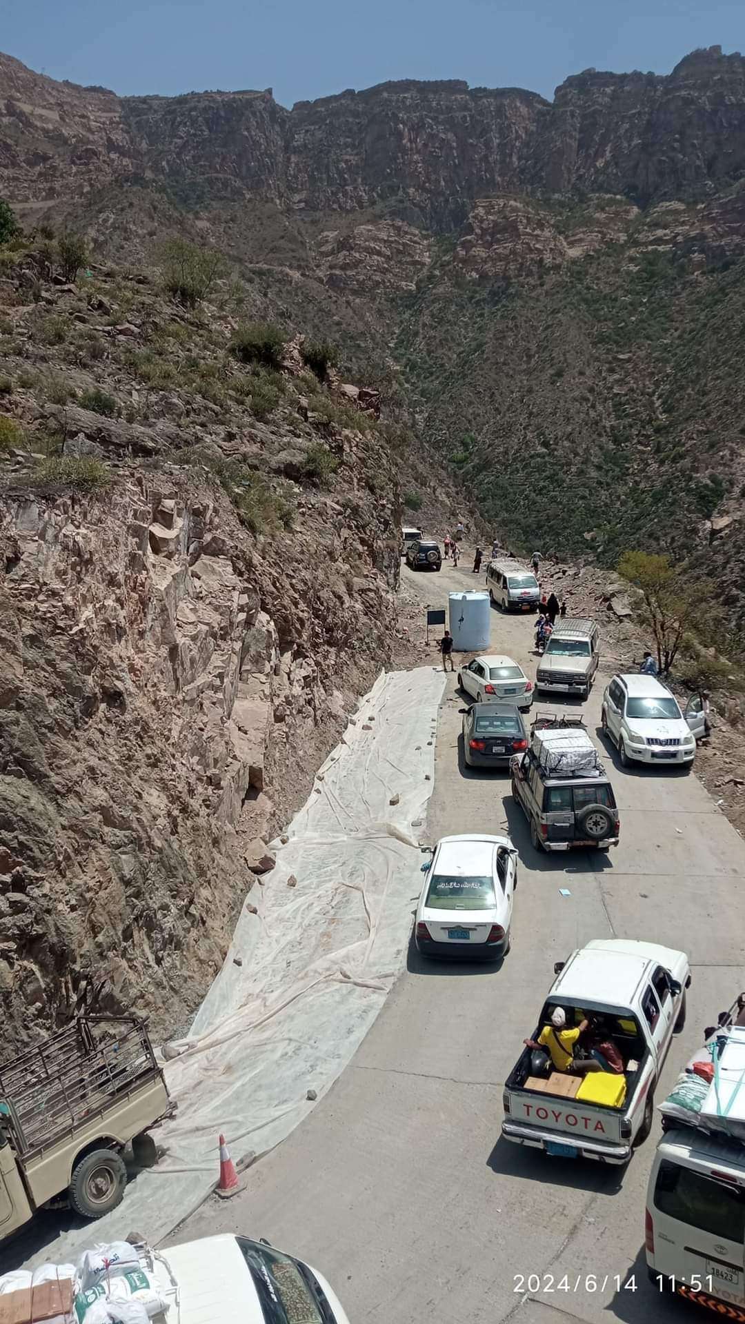 سائق شاحنة يقدم هذه النصيحة للمسافرين القادمين من عدن إلى تعز واريافها