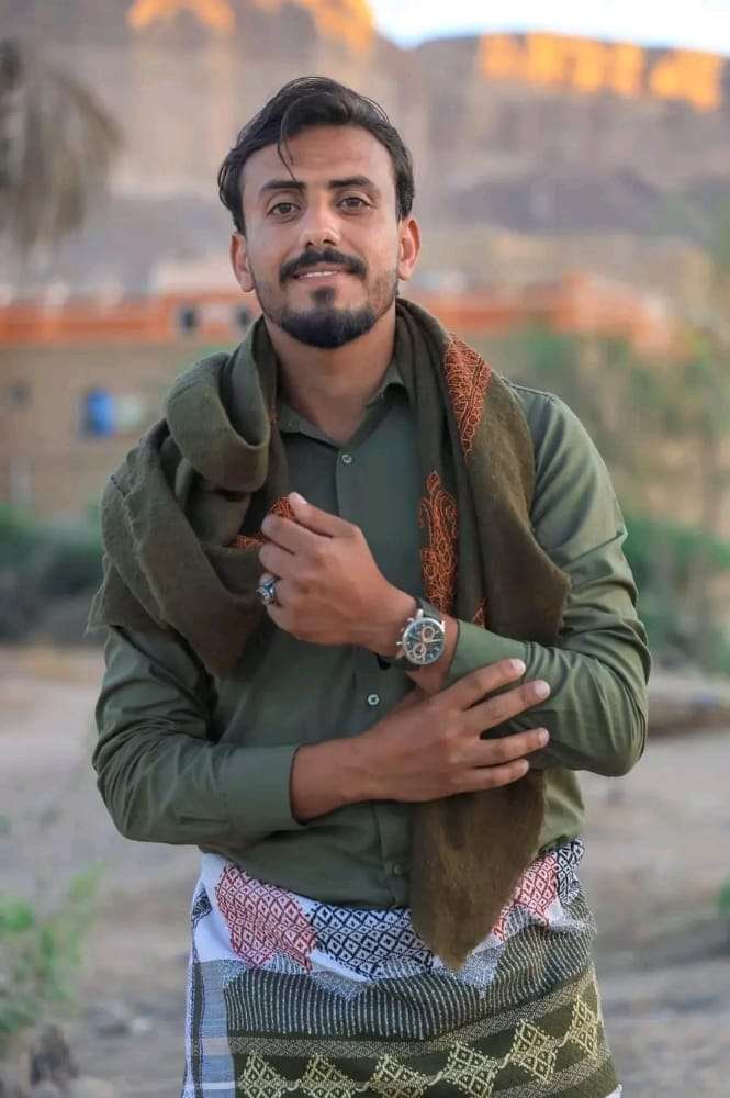 الافراج عن يوتيوبر شهير في صنعاء عقب اعتقال دام يوم