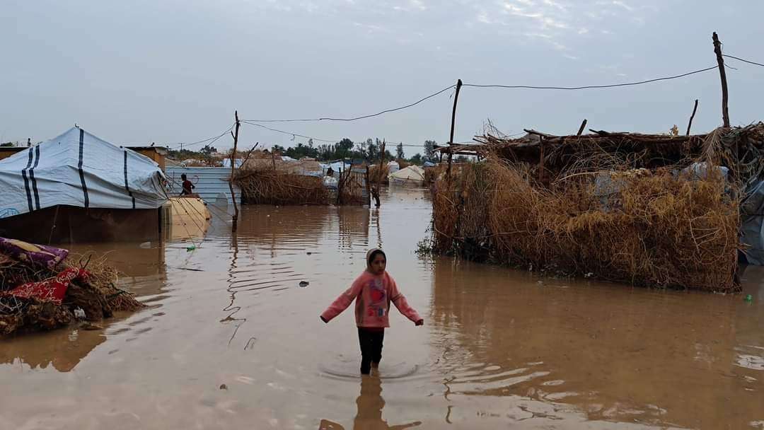 لجان الطوارئ بمأرب تباشر عملها عقب حدوث هذا الأمر