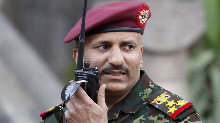 طارق صالح يخرج عن صمته ويكشف لاول مرة سبب توقف تحرير الحديدة وهذا ماحدث بالعرض العسكري في صنعاء