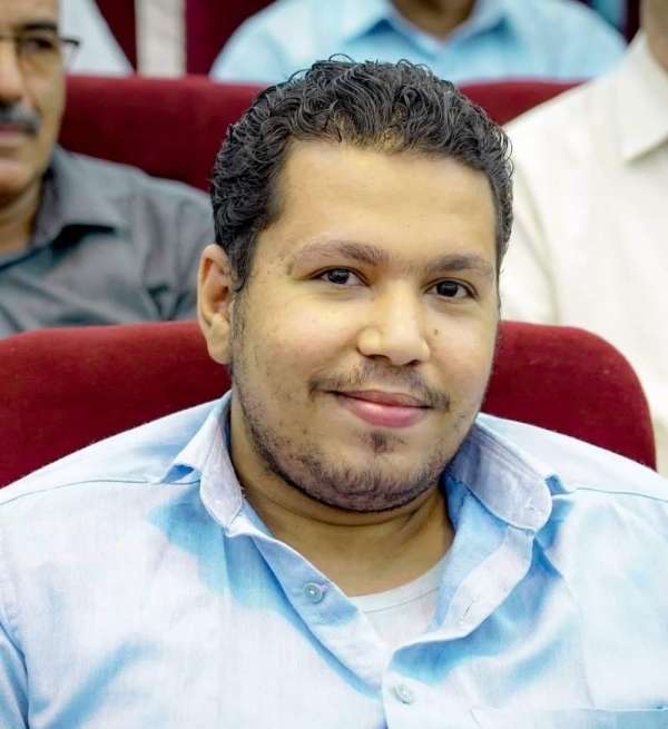 أنيس منصور يصدم الجميع عن الحالة الصحية للصحفي احمد ماهر في المعتقل