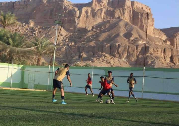 لسبب غريب .. الجمهور الرياضي لم يستطع معرفة نتيجة مباراة الصقر و الهلال في الدوري اليمني رغم مرور ساعات على إنتهائها !
