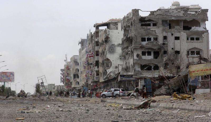 سياسي كويتي : هذه المحافظات اليمنية تعيش حصار اسوء من غزة