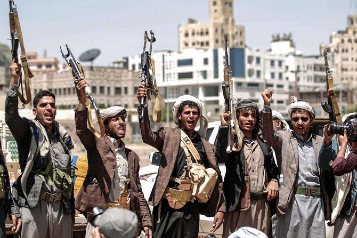 مستشار في سلاح الجو الملكي البريطاني يرفع هذه الرسالة لزعيم الحوثيين