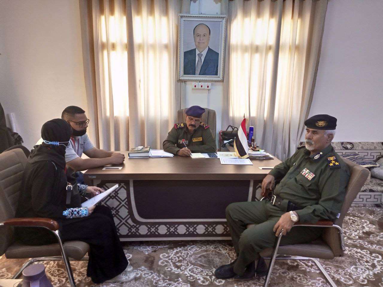 وكيل وزارة الداخلية يلتقي بعثة الصليب الاحمر في اليمن