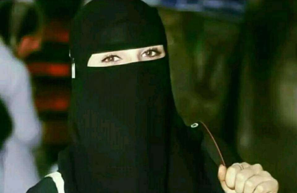 شابة يمنية تتزوج شابين في إب(تفاصيل صادمة)