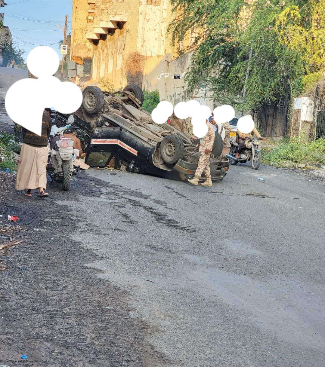 عاجل : اول حادث إنقلاب في منفذ جولة القصر بتعز منذ إعادة افتتاحه