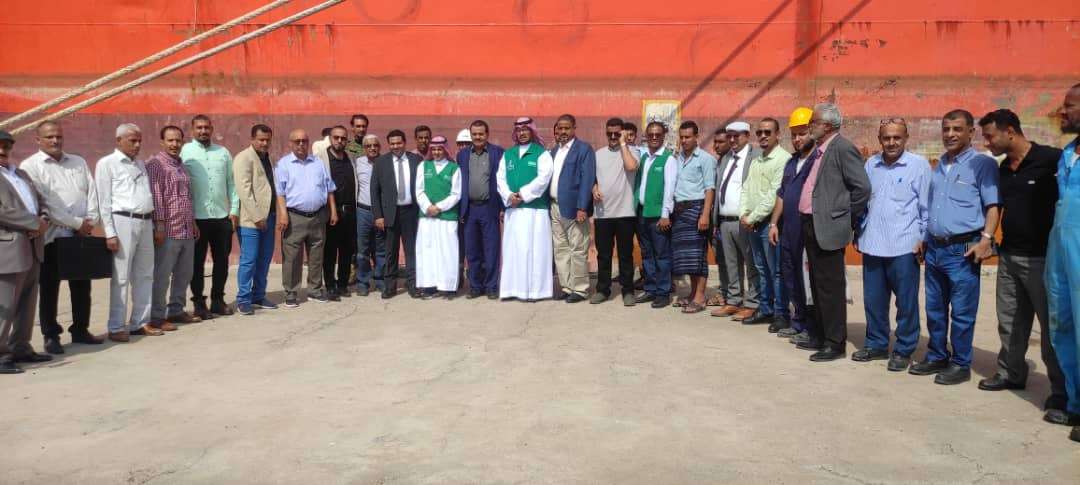 استقبال منحة الوقود السعودية الثانية لتشغيل محطات الكهرباء في اليمن