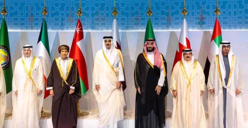 الحكومة الشرعية تعلن موقفها من البيان الصادر عن أعمال الدورة الـ 44 للمجلس الأعلى لمجلس التعاون الخليجي